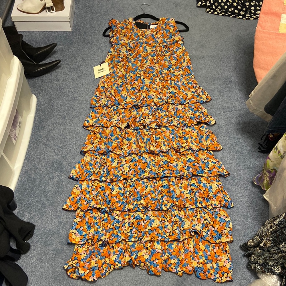 Aritizia little moon floral maxi dress size L